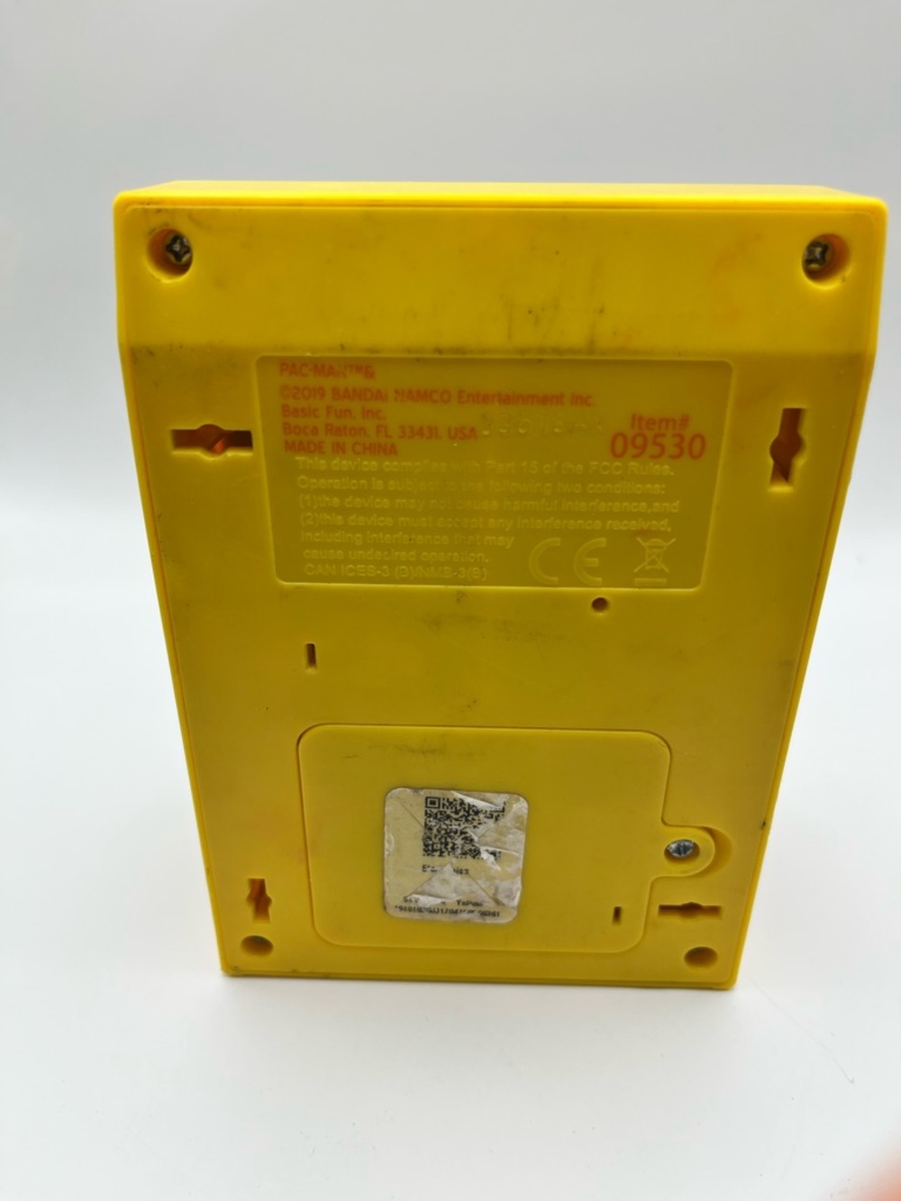 Mini Arcade Game Console - Yellow / Red Pac Man - Picture 4 of 8